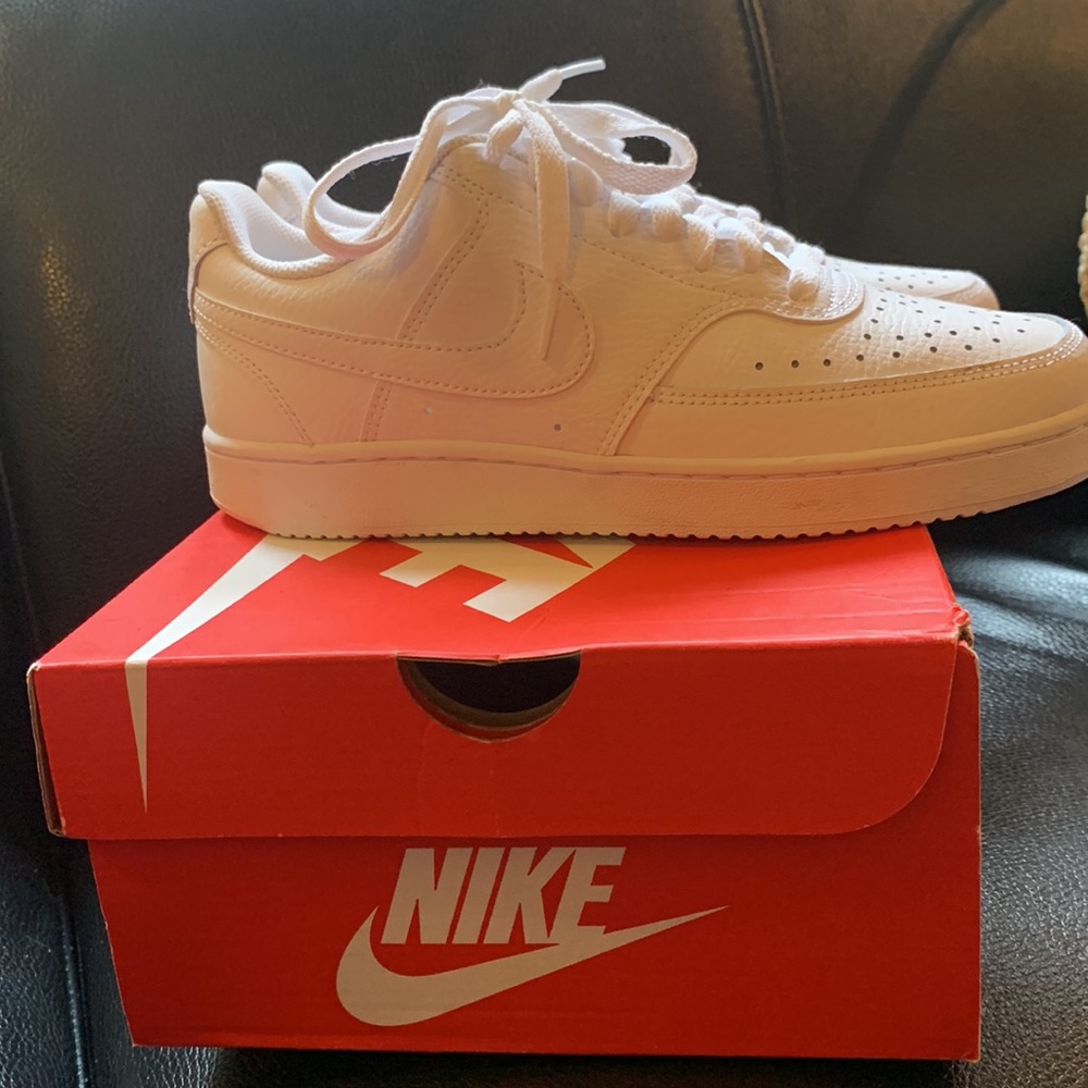 White court version Nikes womens size 7.5. - Picture 2 of 2